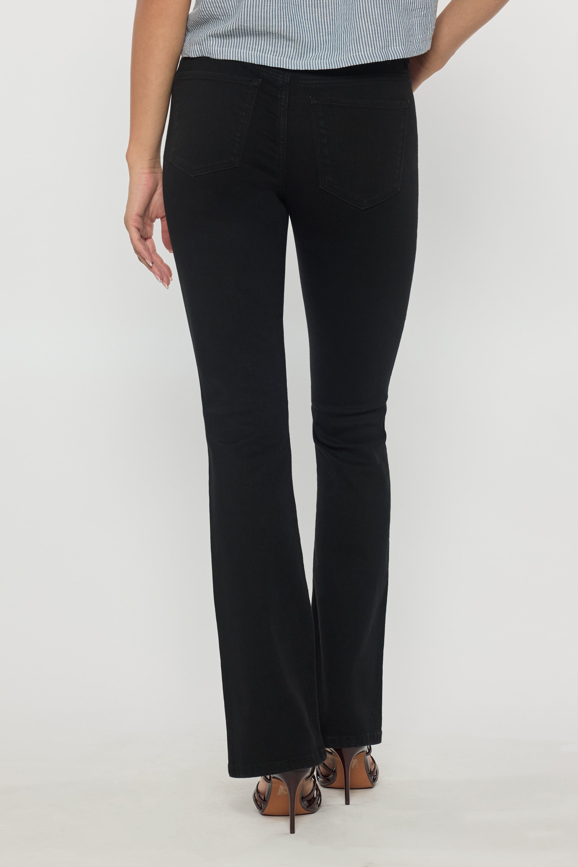 High Rise Classic Bootcut Regular hem.